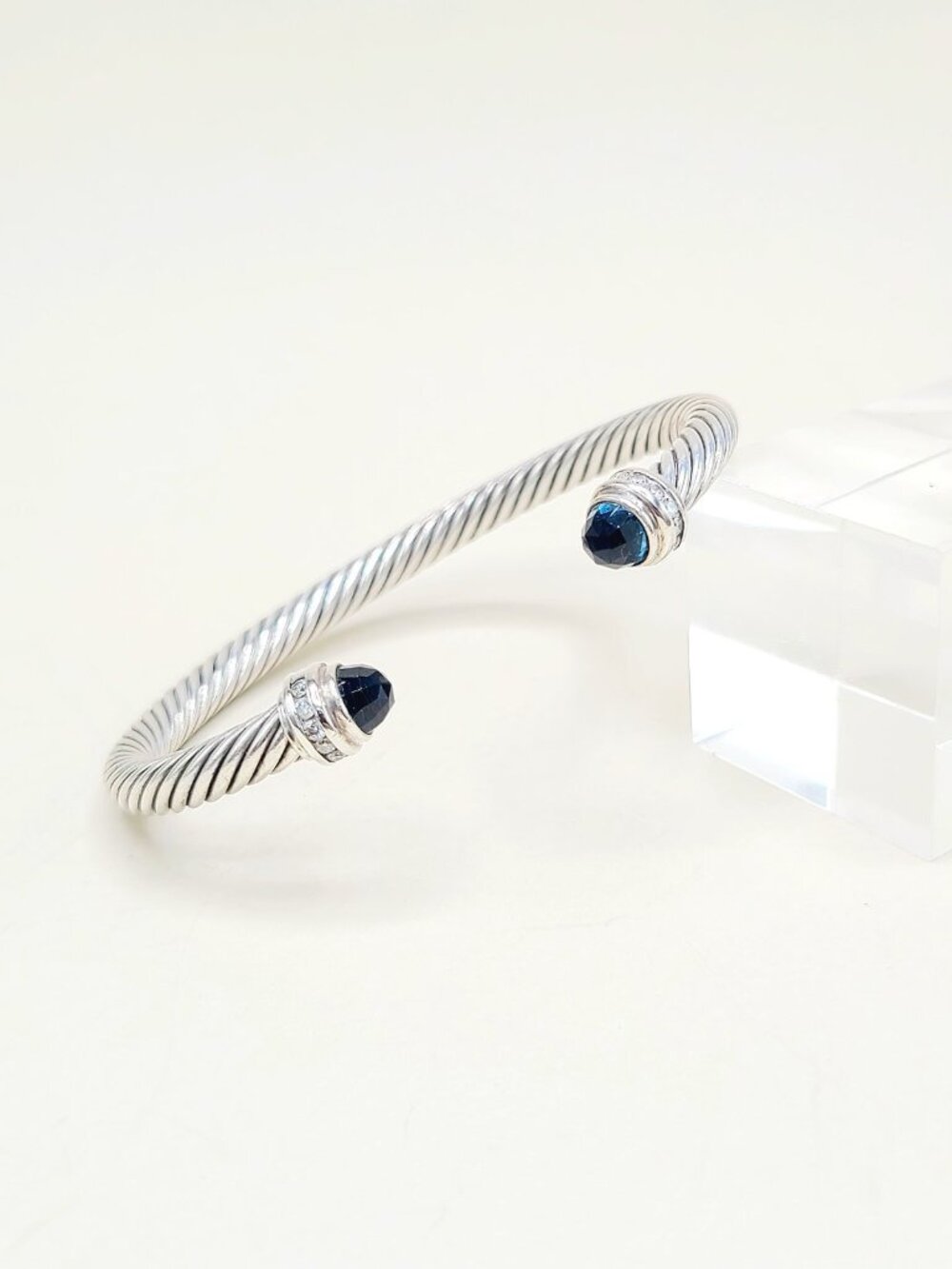 David Yurman Classic Cable Bracelet w/ Blue Topaz & Diamonds - Medium - RARE